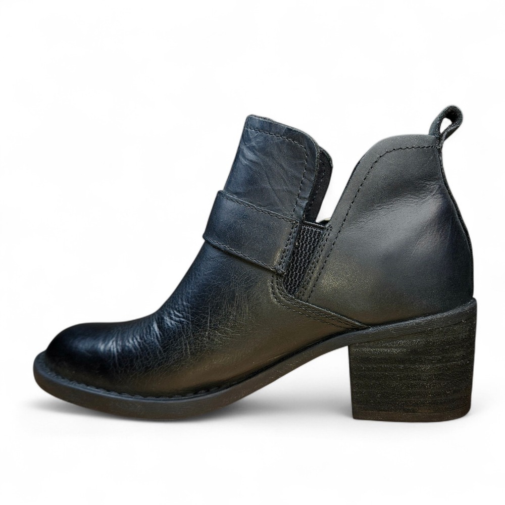 Born Royce Ankle Boots Size 7 Black Distressed Leather Silver Buckle Block Heel - Picture 10 of 11